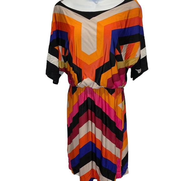 Trina Turk Dresses & Skirts - TRINA TURK Vintage Sheath Dress Geometric Print Colorful Stretch Knit Size 8